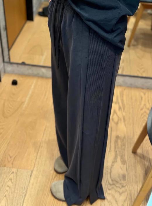 一店k （代工厂订单！）🦌又一条神裤级别的存在！太舒服了啊啊啊！独家莫代尔混纺面料！上身瞬间就可以封神了！完全不显胯宽！巨巨巨显瘦！26ss早春softstreme高腰罗纹拼接阔腿休闲裤 商品图3