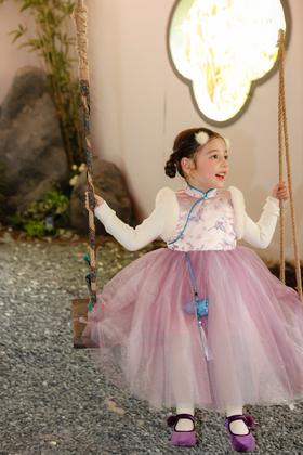 蝴蝶飞飞连衣裙