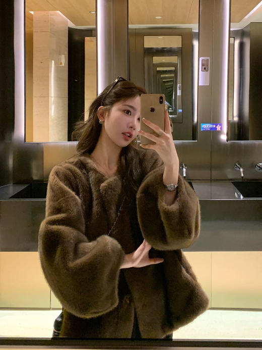 【3-7天发货】千金感欧貂绒外套，宽松版型不挑人，柔软细腻有厚度，超级显贵，大量真毛，不易掉毛，好打理 商品图3