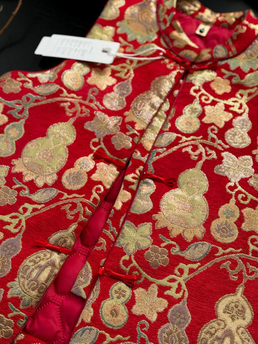 【79.9特惠】新中式夹棉马甲 ， 高级感十足的吉祥花纹，让人一眼沦陷的东方高级感。【G】【3-7天发货】 商品图9