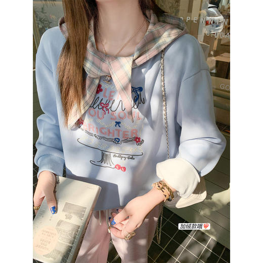 <曾小咸推荐>现货秒杀 ！微信超特价！韩系字母刺绣加绒卫衣 日常229.99 立减140 秒杀89.99！！ 商品图1