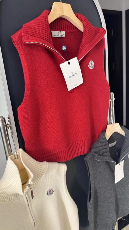 F011631柔软舒适高领半拉链宽松廓形针织背心 商品图5