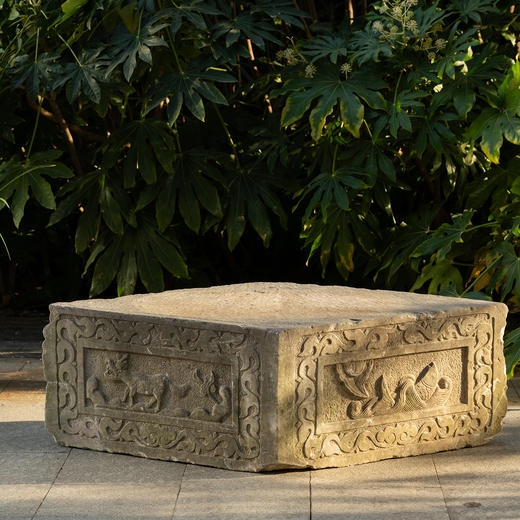 清	汉白玉雕瑞兽菱形石座 商品图0