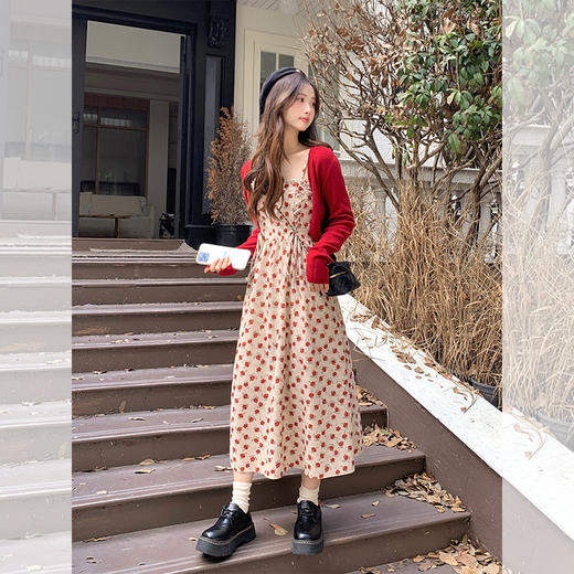 西遇韩版吊带连衣裙女2026春季温柔风别致灯芯绒碎花吊带裙两件套SS060097/SS060098 商品图2