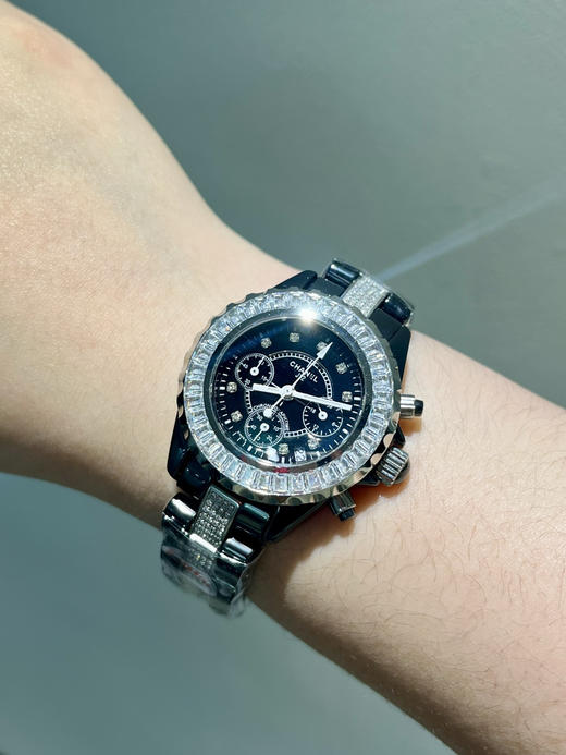 满钻🌟CHANEL·香奈儿J12·【六针瑞士纯进口机芯石英】33mm➕纯净T方石➕表带镶钻款‼️奢华代表 超闪水钻 手工镶嵌工艺，正品原版开模，打磨精良 做工精细，乃精品中的精品❕❕❕ 商品图12