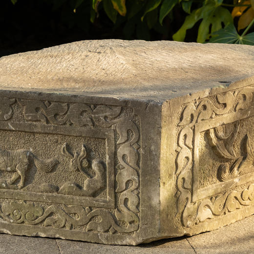 清	汉白玉雕瑞兽菱形石座 商品图2