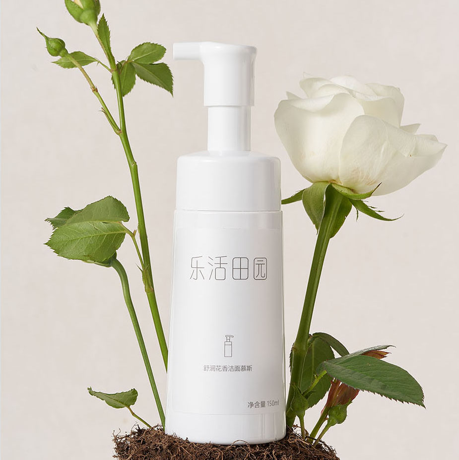 乐活田园舒润花香洁面慕斯