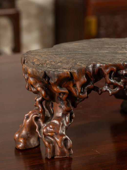 清	龙眼木根结形四足器座 商品图3