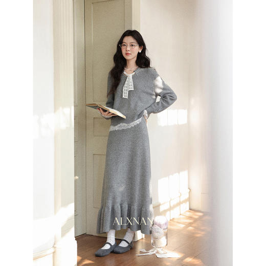 鹿向南「棕意霜柔」灰色设计感长袖毛衣秋冬新款灰色半身裙套装女 商品图0