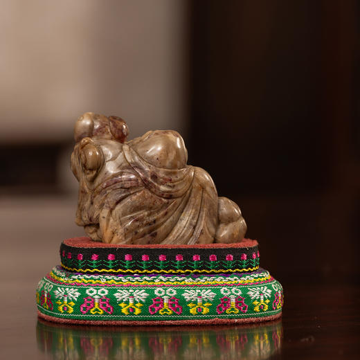 清	鸡血石寿星摆件（锦座） 商品图1