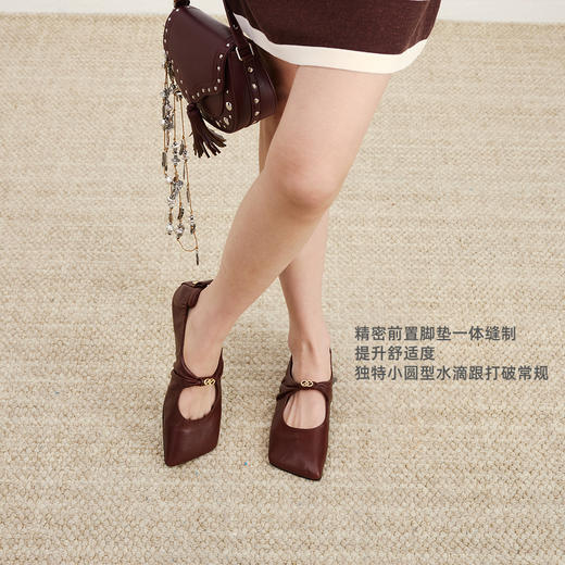 lost in echo2026春夏新款精致手工褶皱羊皮斜方头扭结芭蕾舞鞋女 商品图2