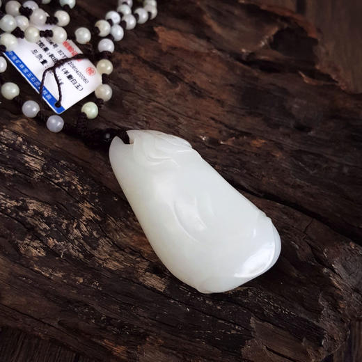 【天然正品】天然俄料一级白油润度佳福瓜造型和田玉（福气满满）吊坠项链55.7*29.4*18.1MM（皆取最大值）301225NJM10 商品图3