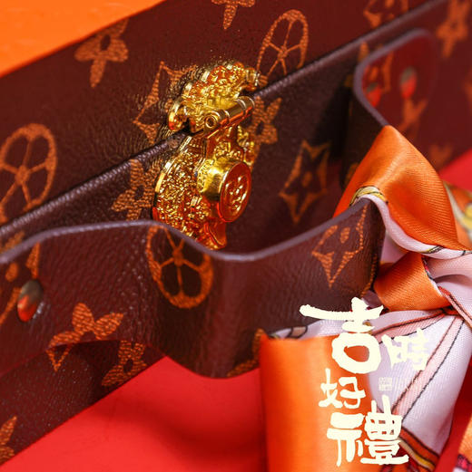 【爱马仕吉时好礼系列】中国年・送典藏级滋补礼：红参/鱼胶/西洋参/羊肚菌/鹿茸吉时好礼花纹皮革礼盒，细腻纹路彰显品味，甄选核心产区五味滋补食材，复古与轻奢碰撞；搭配质感满满的丝巾，体面送到心坎里！ 商品图2