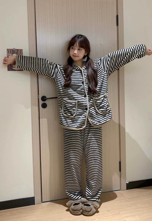 条纹家居服 商品图4