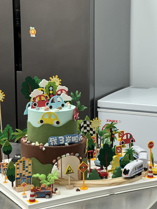 火车钻山洞汽车蛋糕【8寸模型➕6英寸可食用蛋糕】 商品图2