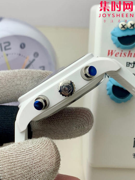 APS万国飞行员计时系列IW389105 “太浩湖特别版”陶瓷壳 白陶瓷 男士腕表 搭载APS定制Cal.69385一体全自动机械机芯 蓝宝石水晶镜面 表径44.5mm 商品图2