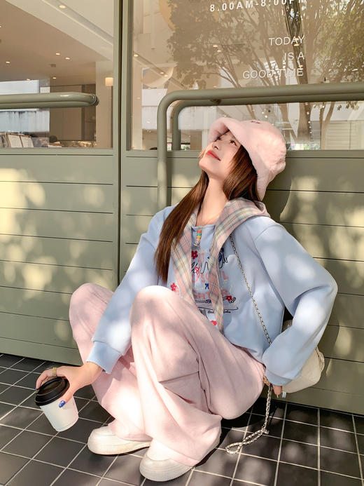 <曾小咸推荐>现货秒杀 ！微信超特价！韩系字母刺绣加绒卫衣 日常229.99 立减140 秒杀89.99！！ 商品图6