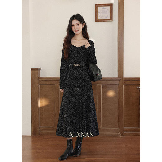 鹿向南「墨雨碎花」黑色长袖碎花连衣裙女秋季新款高腰设计感长裙 商品图0