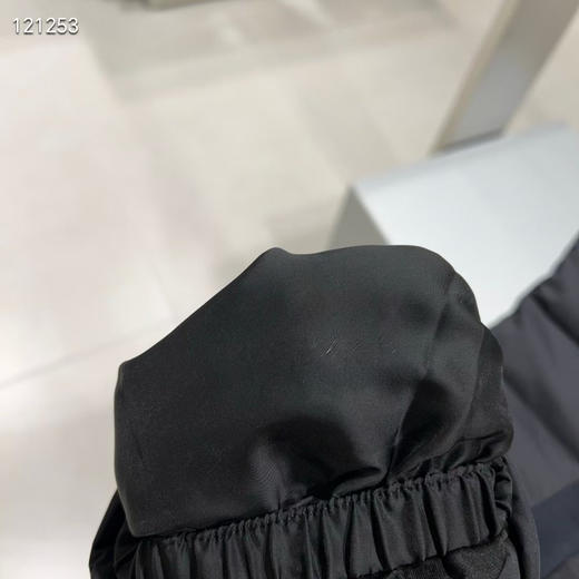 出口韩国订单 titleist25冬款高尔夫服装纯色休闲直筒保暖 内置裹脚防风层  
黑色 M/L/XL/XXL 商品图3