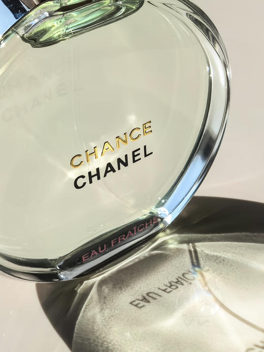 时代的眼泪但永不过时！ 香奈儿100ml礼盒版绿邂逅淡香水 商品图4