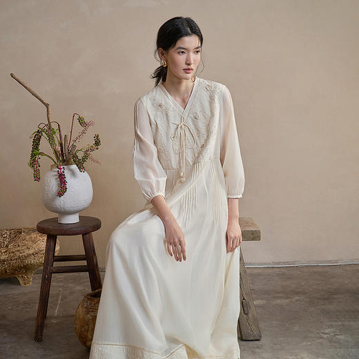 【林栖设计小店】手工钩花|丝棉绡牙签褶肌理垂感2026春新款国风连衣裙1961128 商品图0