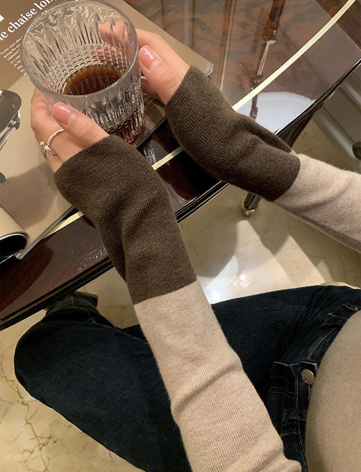 品牌原价168特价10%羊毛抗起球纤维撞色打底衫 商品图10