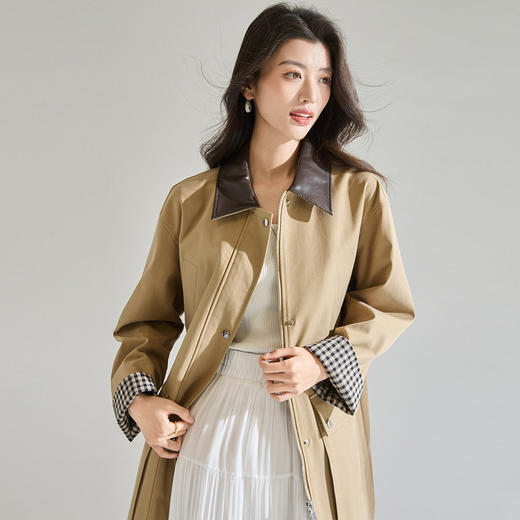 「高货sh」全新升级【铂金会员404/天猫549/差价145】(95550)洛诗琳2026春季气质巴恩风撞色PU皮翻领格纹拼接风衣外套 商品图2