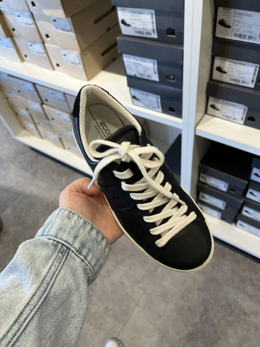 ECCO闭店清仓！女款真皮黑色板鞋休闲鞋 ¥420直邮到手，只剩36和39码 商品图4