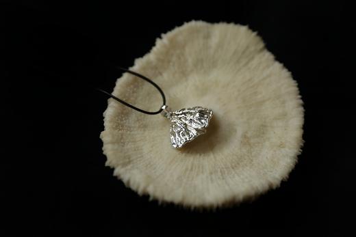 CHEZ BOQUE 覆盖系列原创手工925银肌理吊坠《礼服2号》 商品图5