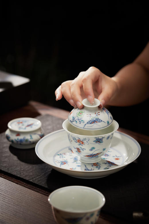 【景德镇陶瓷茶具】釉下斗彩--蝶恋花茶具  10件套  送礼自用都合适 商品图3