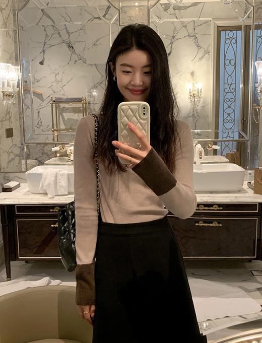 品牌原价168特价10%羊毛抗起球纤维撞色打底衫 商品图9