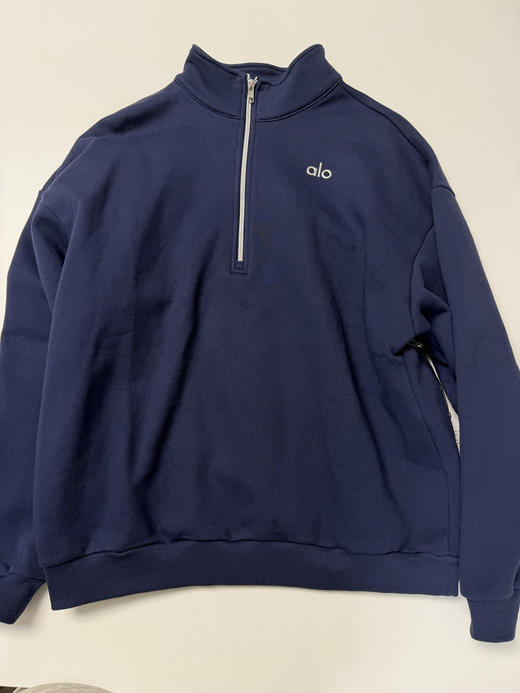 韩国代购正品 ALO男女加绒半拉链，支持鉴定，原价1560，纯纯韩国🇰🇷拉回来的，国内还真不好买，oversize版型，偏大一码！
尺码：xs-l 商品图1