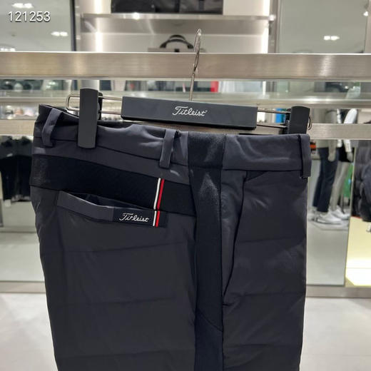 出口韩国订单 titleist25冬款高尔夫服装纯色休闲直筒保暖 内置裹脚防风层  
黑色 M/L/XL/XXL 商品图1