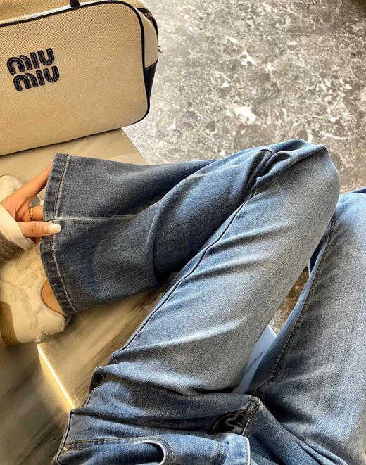 女士水洗做旧微辣喇叭牛仔裤011703 商品图3