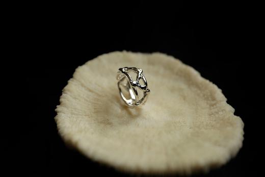 CHEZ BOQUE 无言的现代性系列原创手工925银抽象造型戒指《双层桥》 商品图5