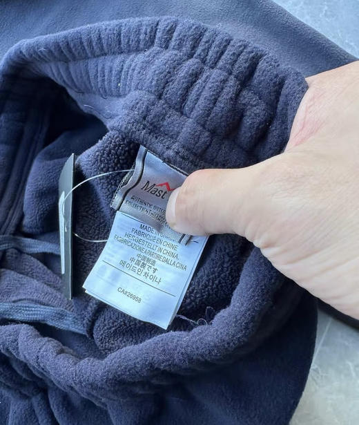 全新正品出口挪威加厚双面摇粒绒男款户外装备运动抓绒裤
全新正品 出口单剩余 
尺码M-3XL 商品图3