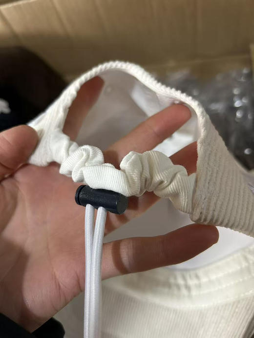 118-3 纯圆正尾货 bibiy 爱心花朵刺绣 三色鸭舌帽 松紧抽绳棒球帽 灯芯绒/平纹棉 商品图9