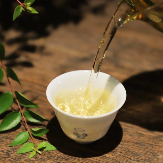 【花间月】2020年白牡丹 商品图2