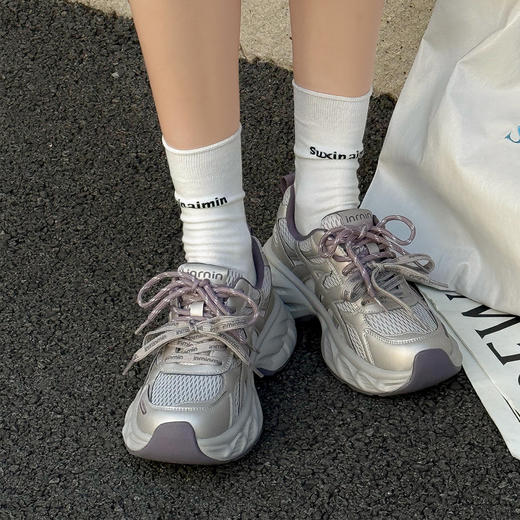 经典鲨2026年专柜新品牛皮革潮酷网面透气跑步休闲老爹鞋女KW160-617011 商品图3