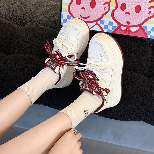 经典鲨2026年春专柜新品韩版拼色透气运动休闲小白鞋板鞋女KW326-617021 商品图1