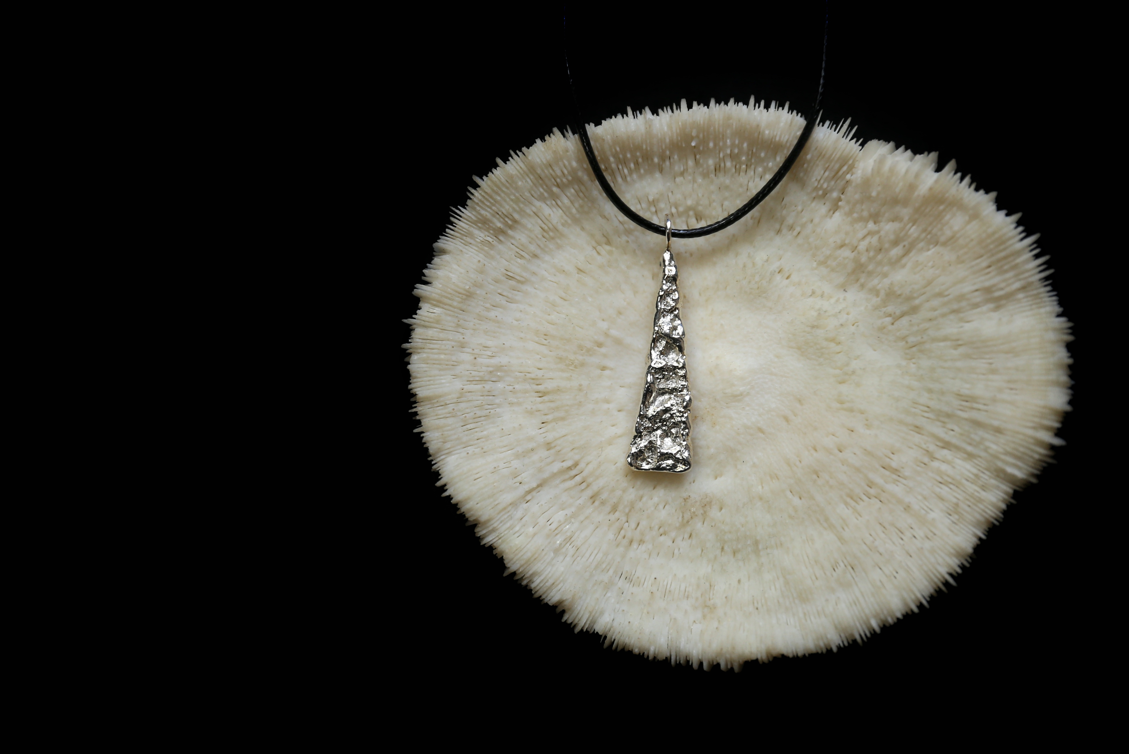 CHEZ BOQUE 覆盖系列原创手工925银肌吊坠《摩登时代》