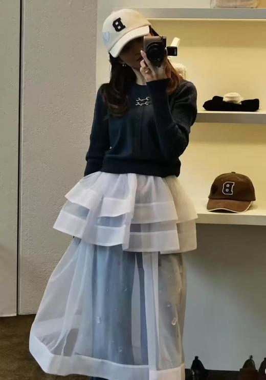 118-3 纯圆正尾货 bibiy 爱心花朵刺绣 三色鸭舌帽 松紧抽绳棒球帽 灯芯绒/平纹棉 商品图5