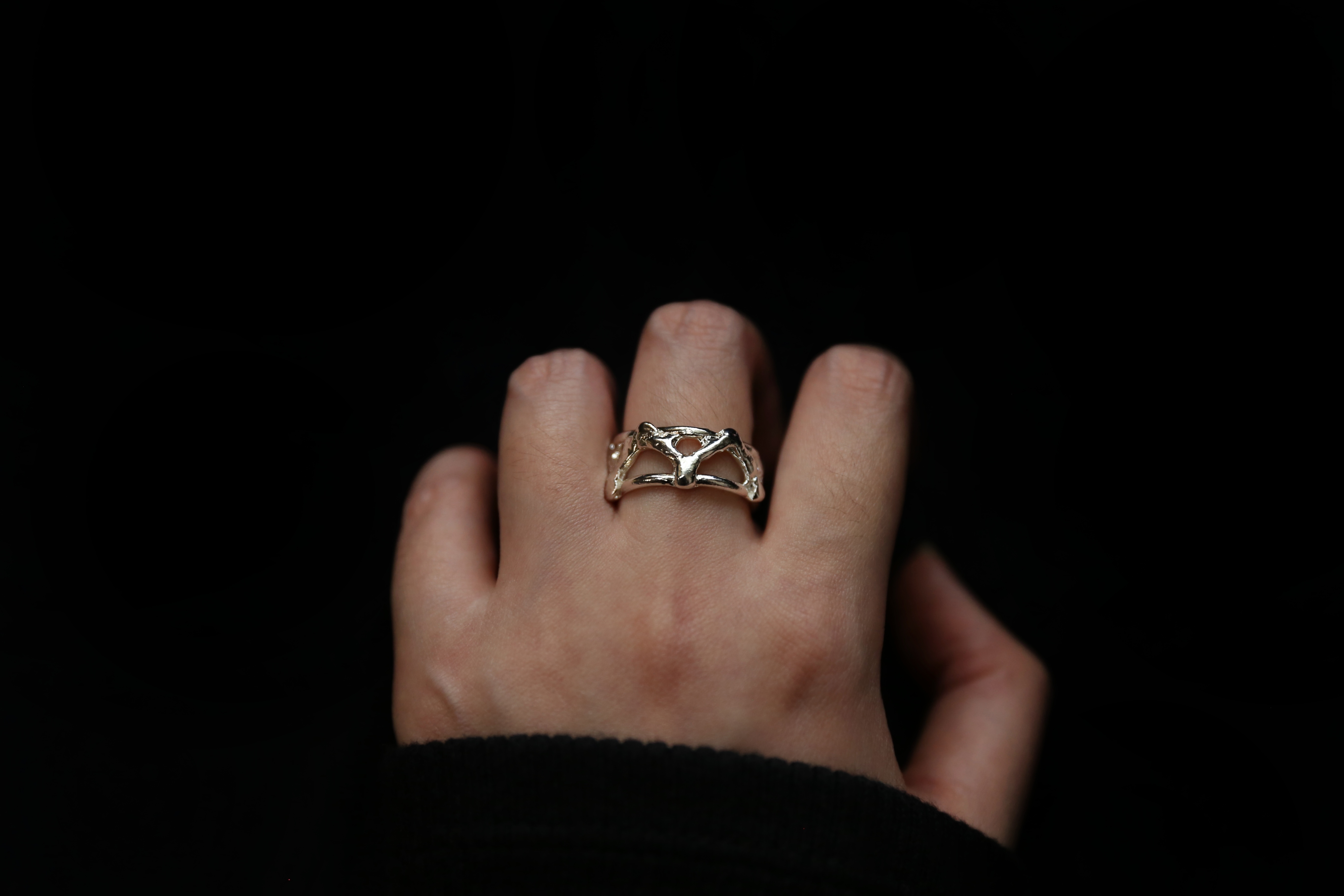 CHEZ BOQUE 无言的现代性系列原创手工925银抽象造型戒指《双层桥》