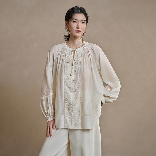 【林栖设计小店】手工钩花|丝棉绡浅杏色钉珠优雅气质2026春新款宽松衬衣1961118 商品图8