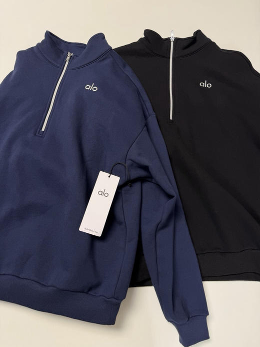韩国代购正品 ALO男女加绒半拉链，支持鉴定，原价1560，纯纯韩国🇰🇷拉回来的，国内还真不好买，oversize版型，偏大一码！
尺码：xs-l 商品图0