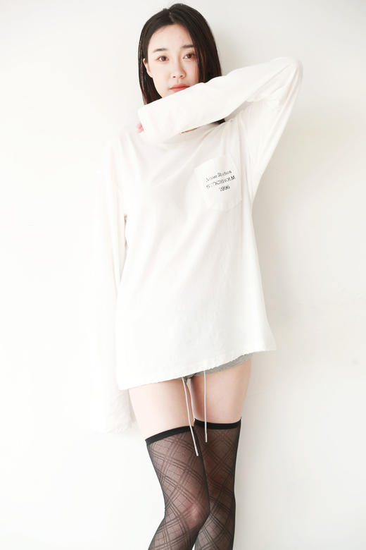 白色+藏青+黑色一起，做旧口袋长tee。宽松设计字母套头衫E011758 商品图12