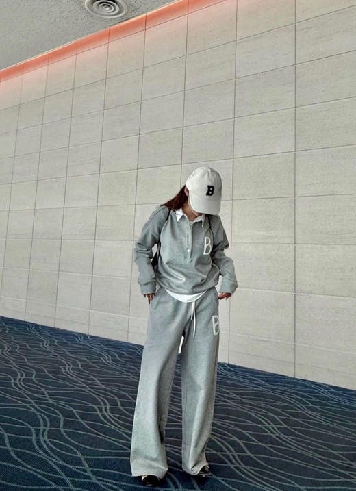 118-3 纯圆正尾货 bibiy 爱心花朵刺绣 三色鸭舌帽 松紧抽绳棒球帽 灯芯绒/平纹棉 商品图6