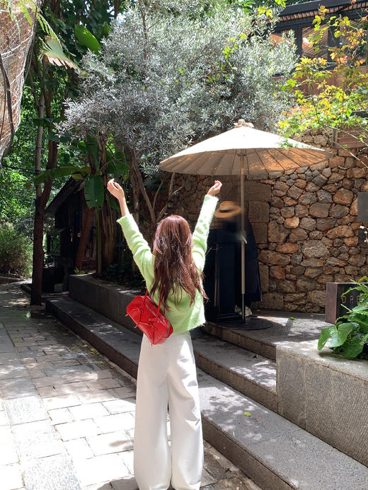 <曾小咸推荐>现货秒杀 ！微信超特价！字母连帽针织毛衣 日常199.99 立减110 秒杀89.99！！ 商品图10