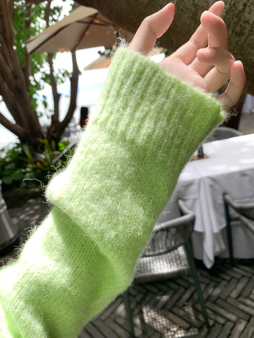 <曾小咸推荐>现货秒杀 ！微信超特价！字母连帽针织毛衣 日常199.99 立减110 秒杀89.99！！ 商品图5