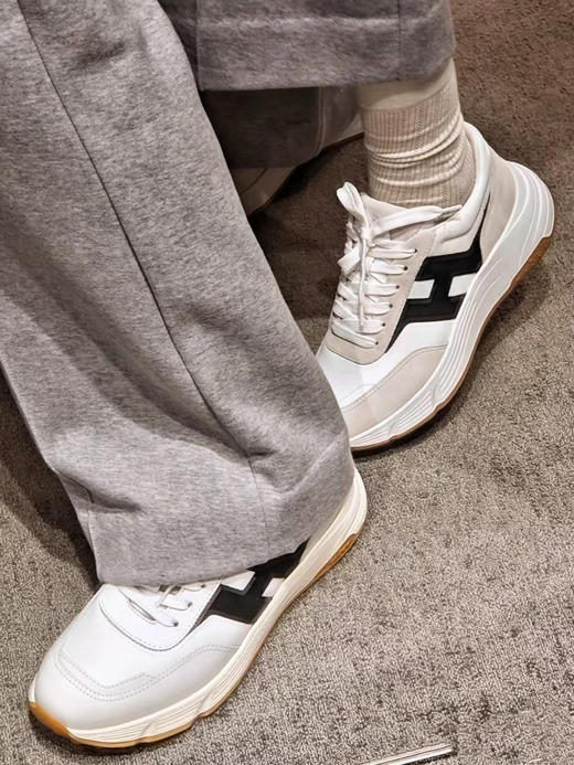 118-4 极限特惠 檀健次同款 烘干 云朵鞋 增高6.5cm 轻便厚底跟脚 女士高阶休闲鞋 巨舒适 略偏大 商品图1